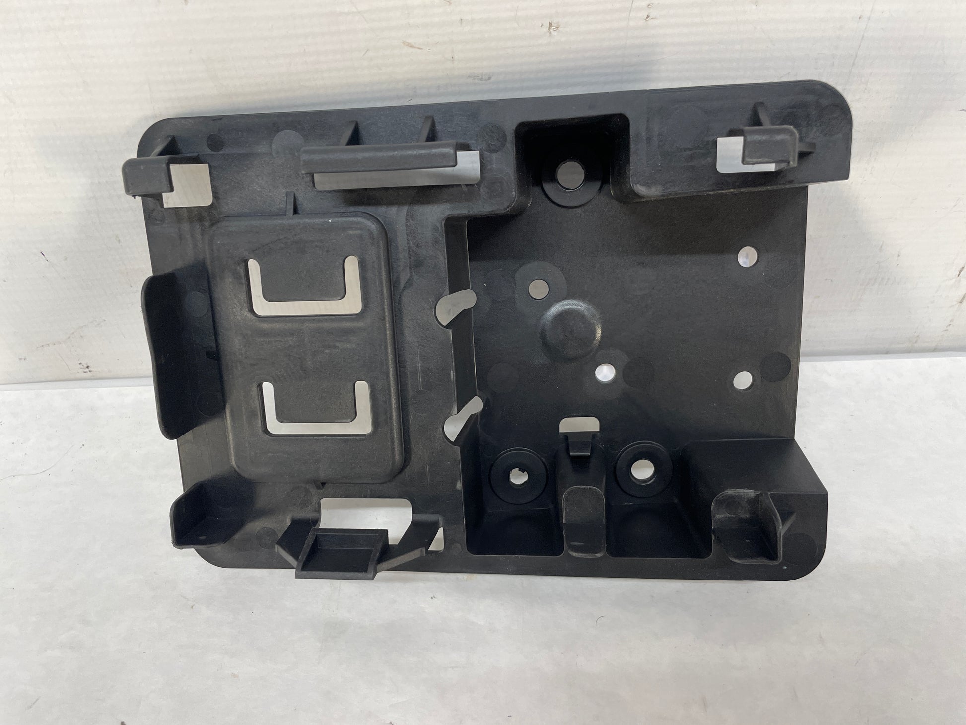 2013 Chevy Camaro ZL1 Active Suspension Control Module Bracket OEM - Day's Parts Yard