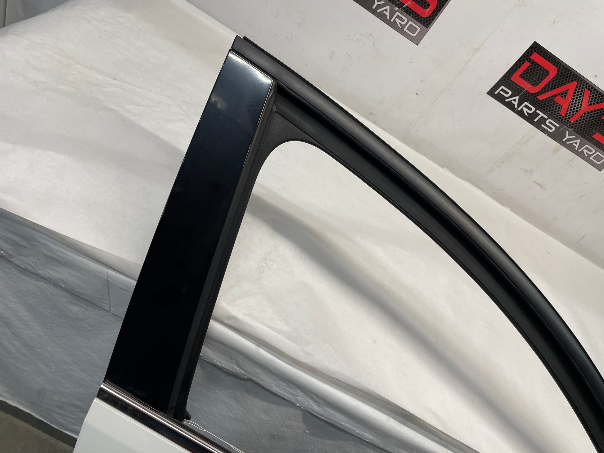 2014 Chevy SS Sedan RH Passenger Front Exterior Door OEM - Day's Parts Yard