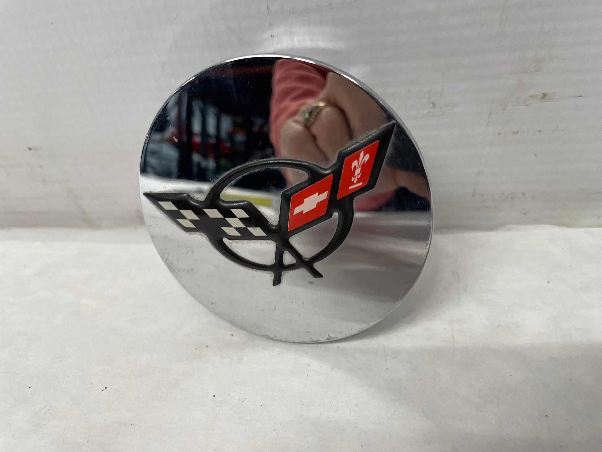 1999 Chevy C5 Corvette Wheel Center Cap - Day's Parts Yard