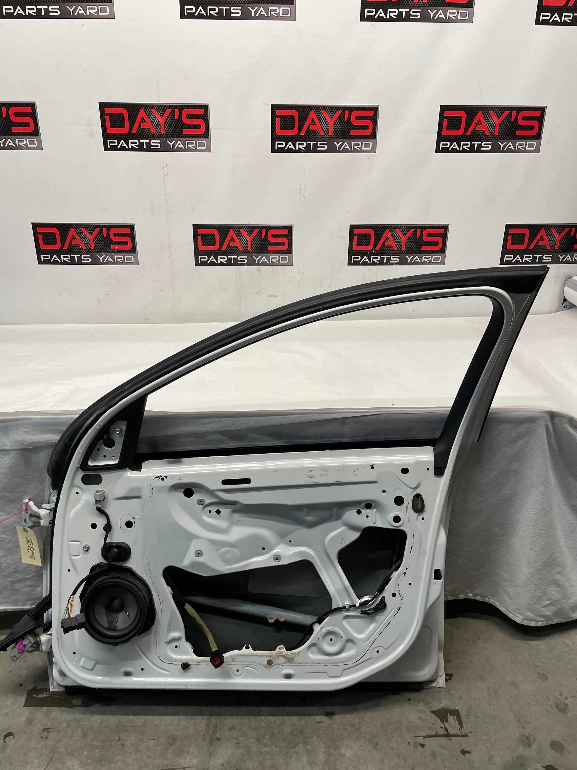2014 Chevy SS Sedan RH Passenger Front Exterior Door OEM - Day's Parts Yard