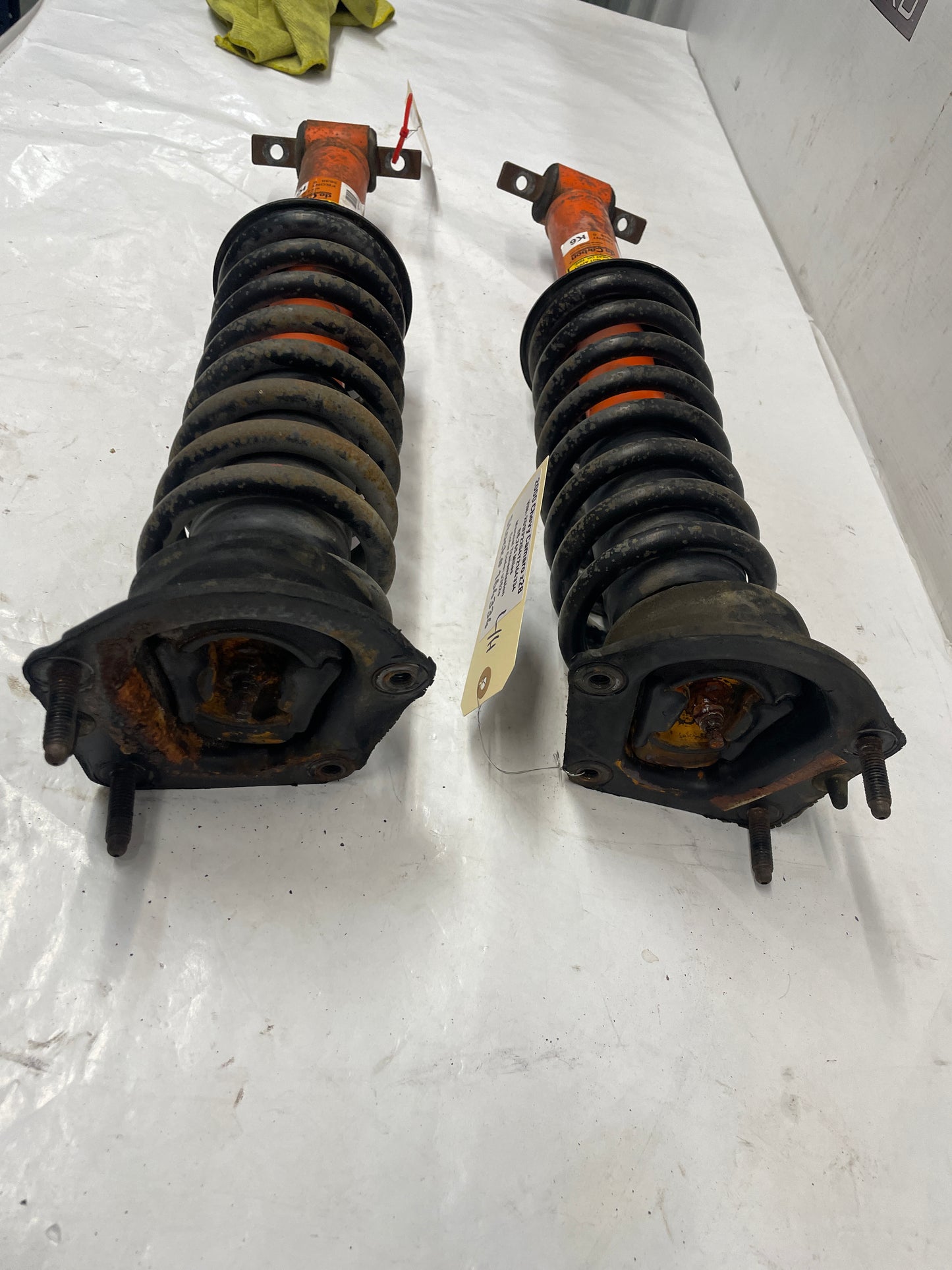 2000 Chevy Camaro Z28 RH & LH De Carbon Front Suspension Struts OEM - Day's Parts Yard