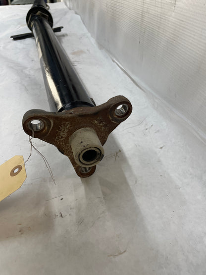 2015 Chevy SS Sedan Automatic Driveshaft Drive Shaft Propeller OEM