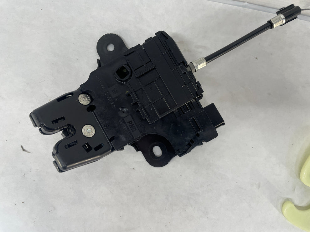 2013 Chevy Camaro ZL1 Rear Trunk Lock Lid Latch Actuator OEM | Day's ...