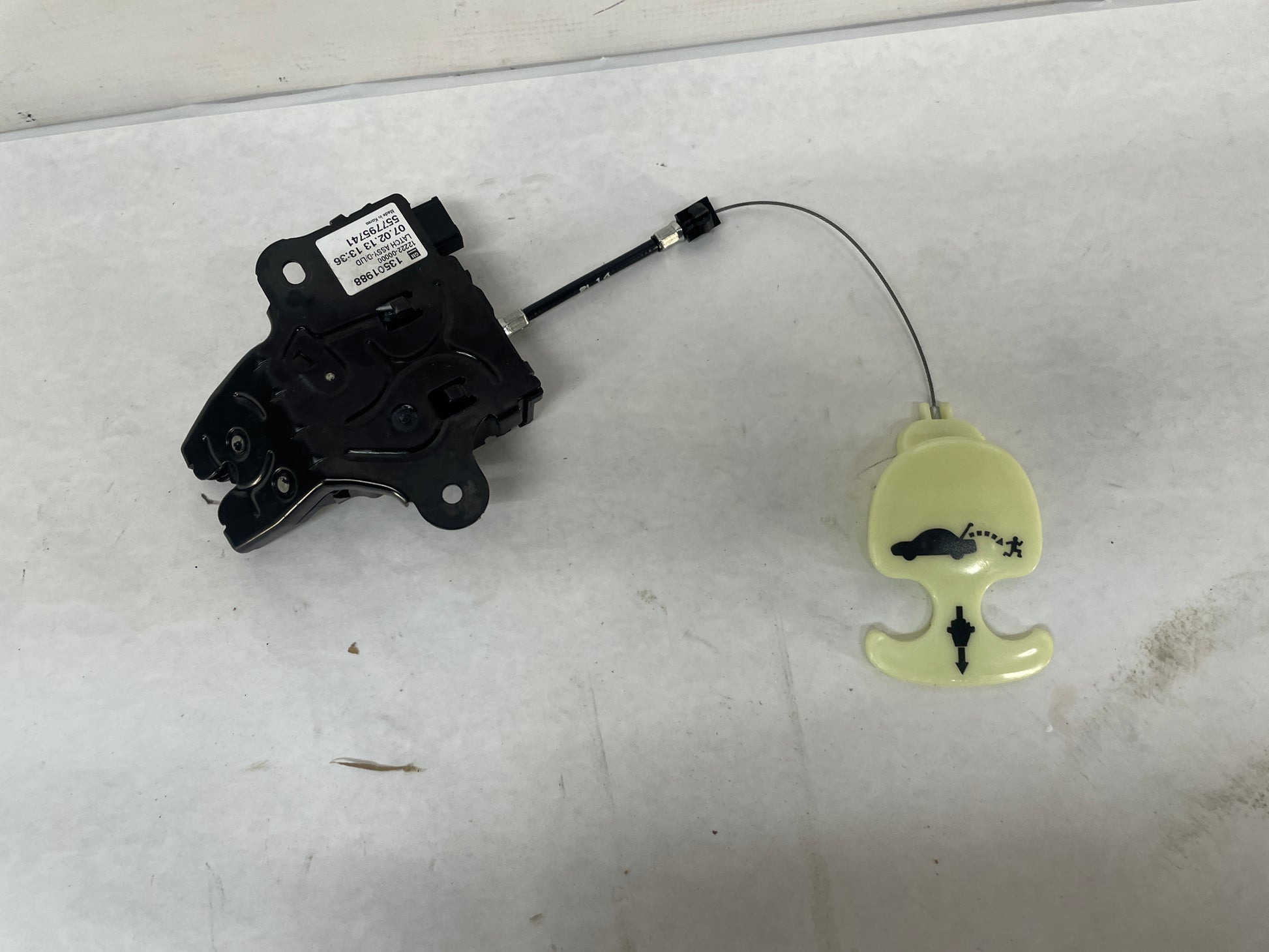 2013 Chevy Camaro ZL1 Rear Trunk Lock Lid Latch Actuator OEM - Day's Parts Yard