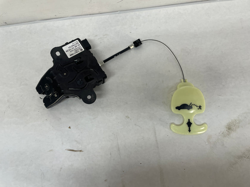 2013 Chevy Camaro ZL1 Rear Trunk Lock Lid Latch Actuator OEM