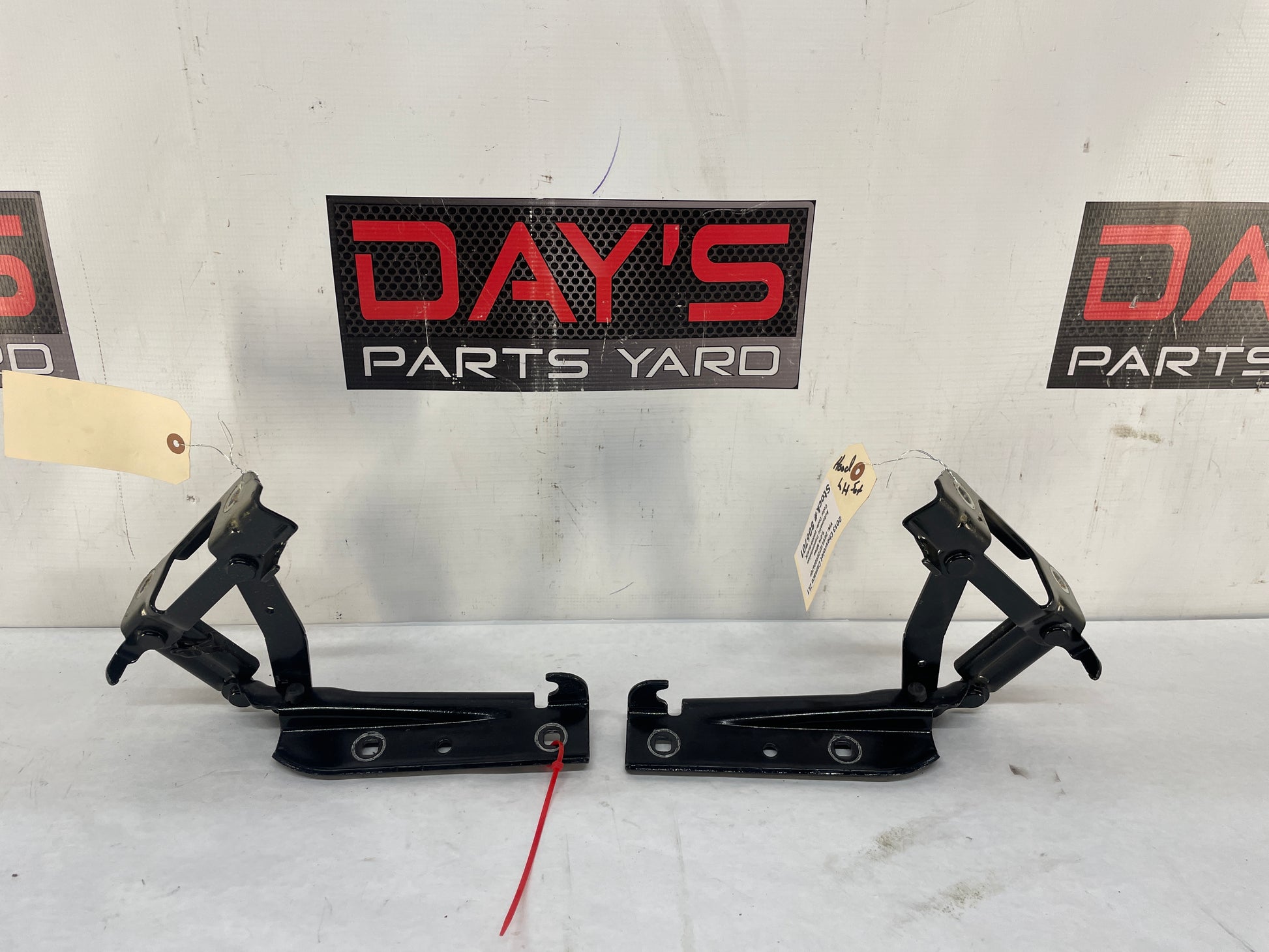 2013 Chevy Camaro ZL1 RH & LH Hood Hinges OEM - Day's Parts Yard