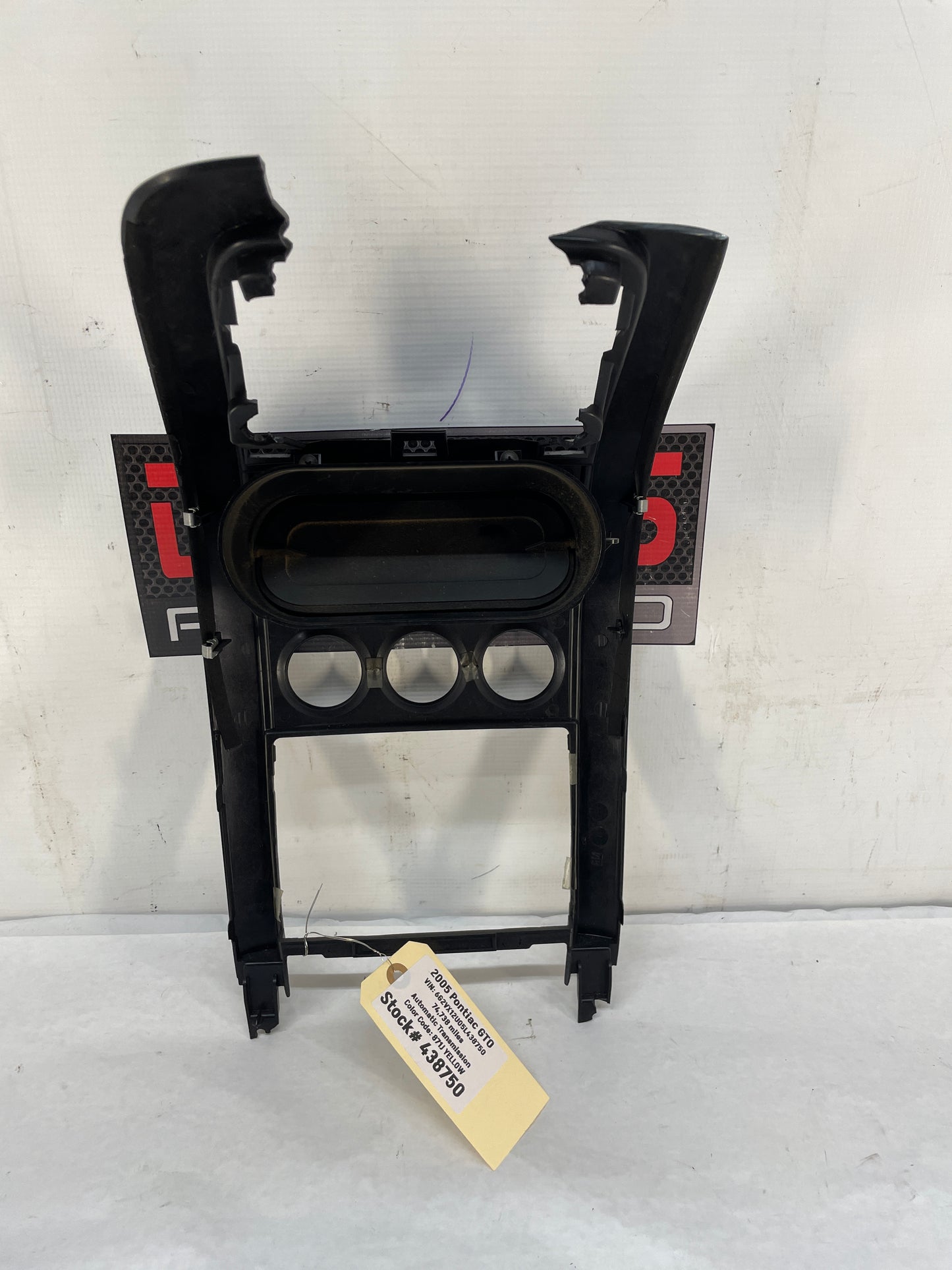 2005 Pontiac GTO Center Dash Radio HVAC Bezel Plate Panel Trim OEM DAMAGED