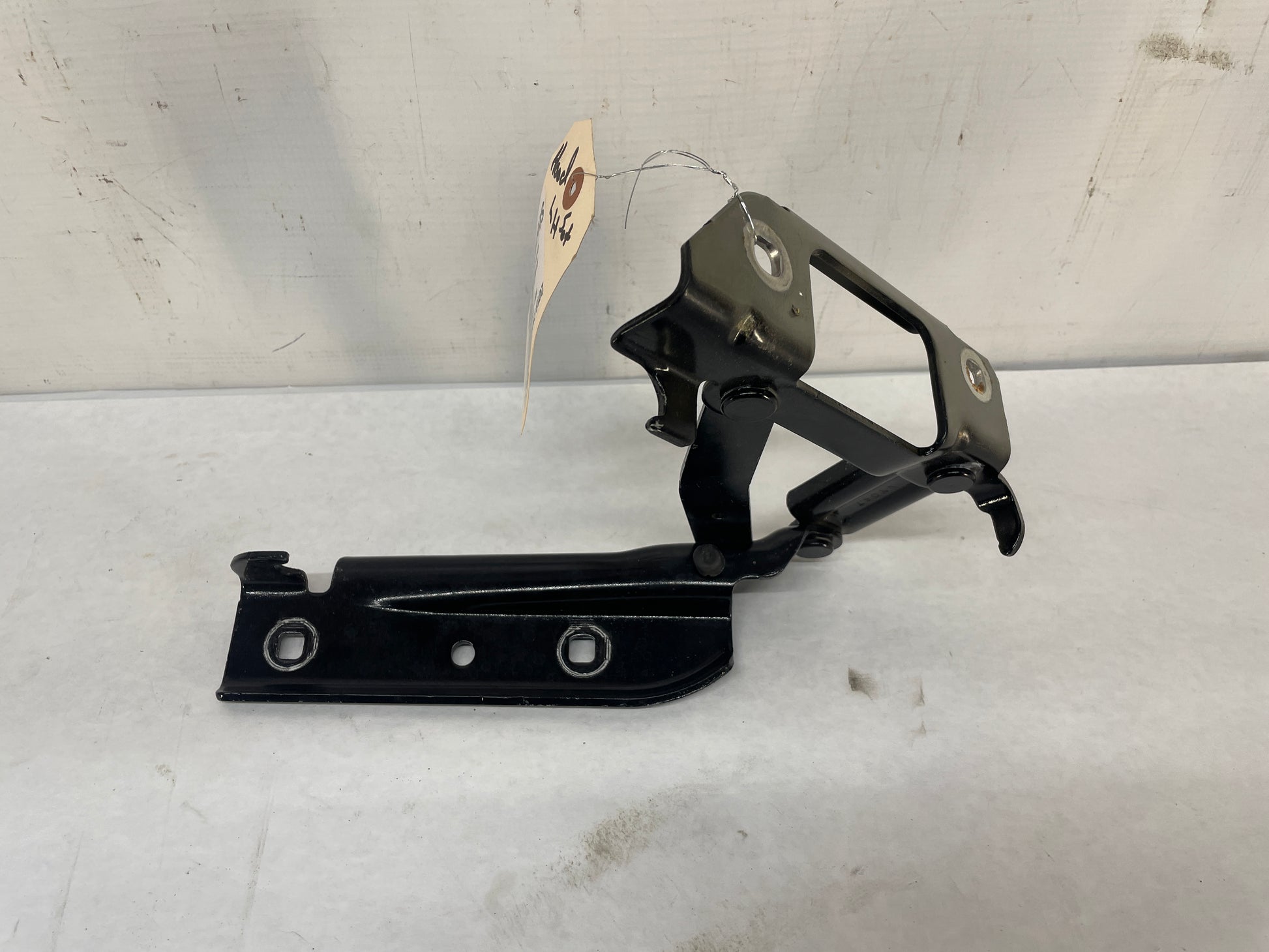 2013 Chevy Camaro ZL1 RH & LH Hood Hinges OEM - Day's Parts Yard