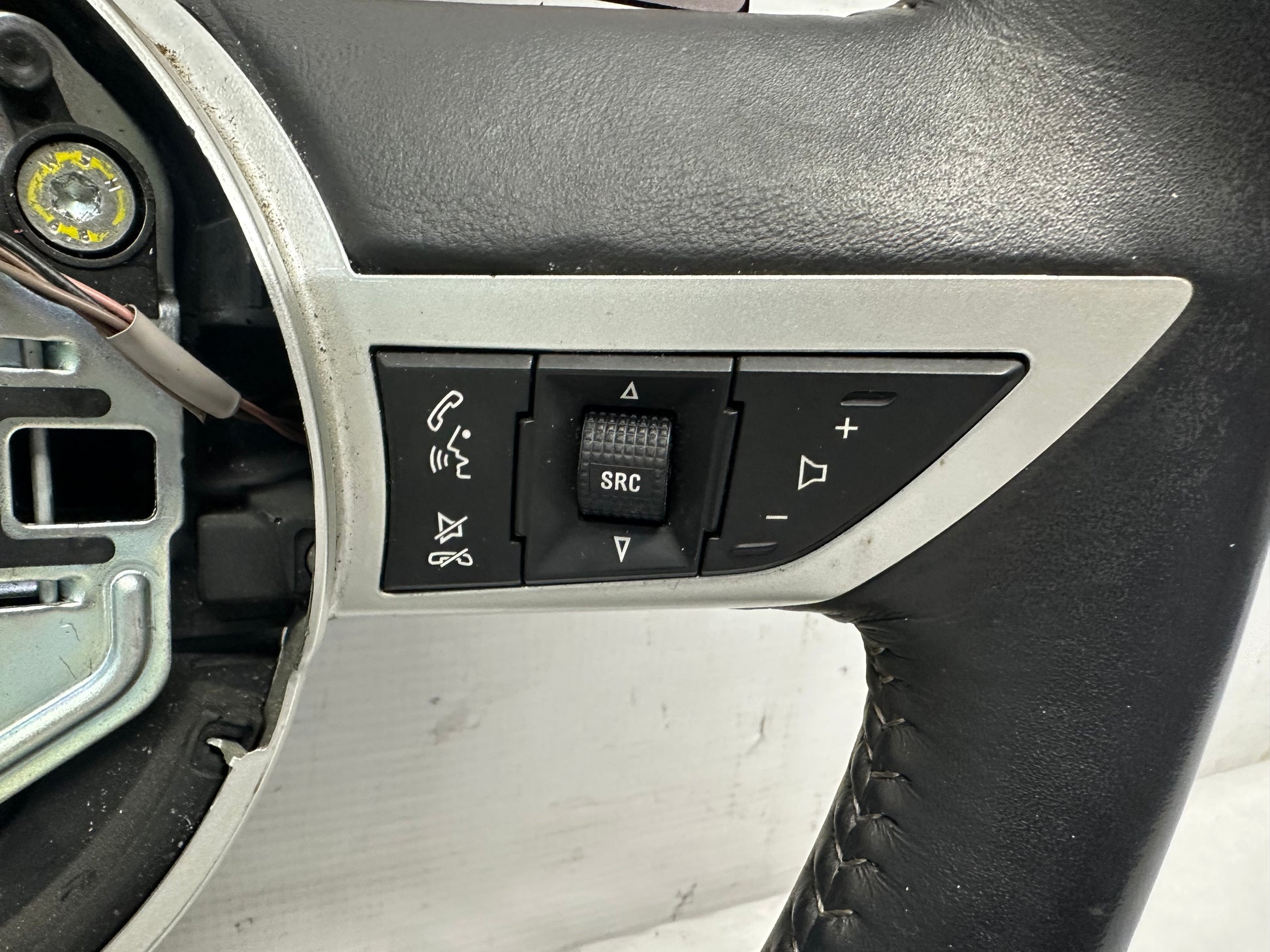 2010 Chevy Camaro SS Steering Wheel OEM - Day's Parts Yard