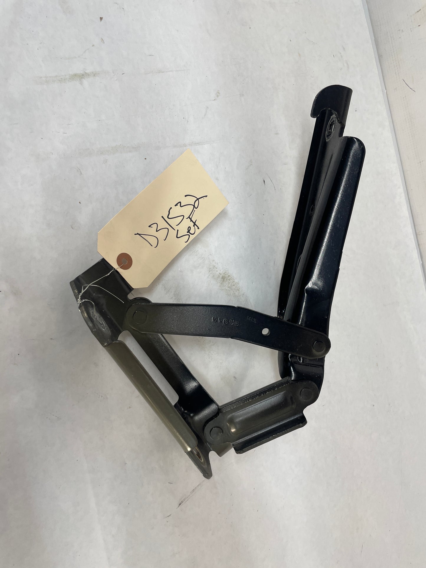 2013 Chevy Camaro ZL1 RH & LH Hood Hinges OEM - Day's Parts Yard