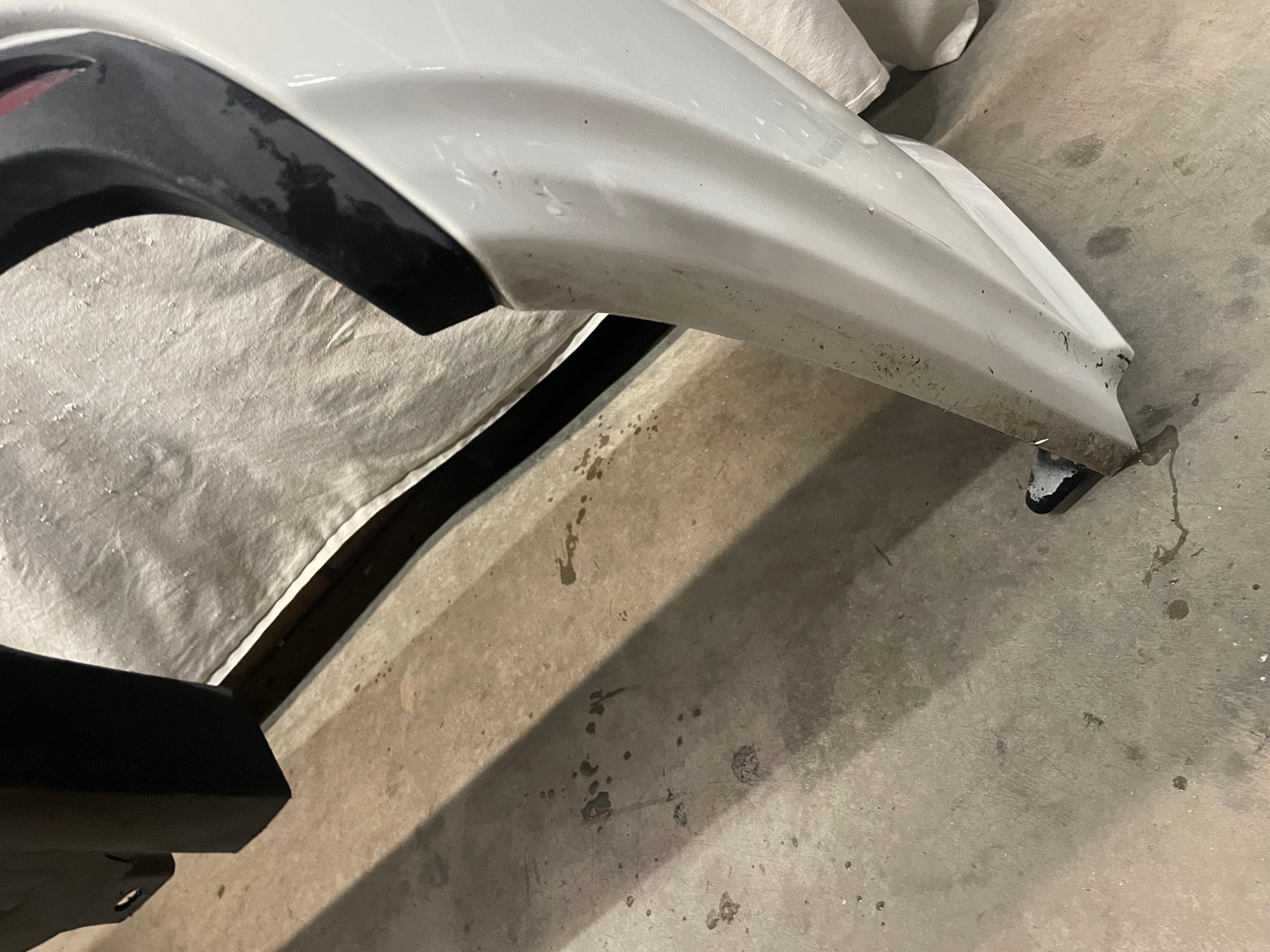 2008 Pontiac G8 Base Rear Bumper Cover Fascia White OEM - Day's Parts Yard