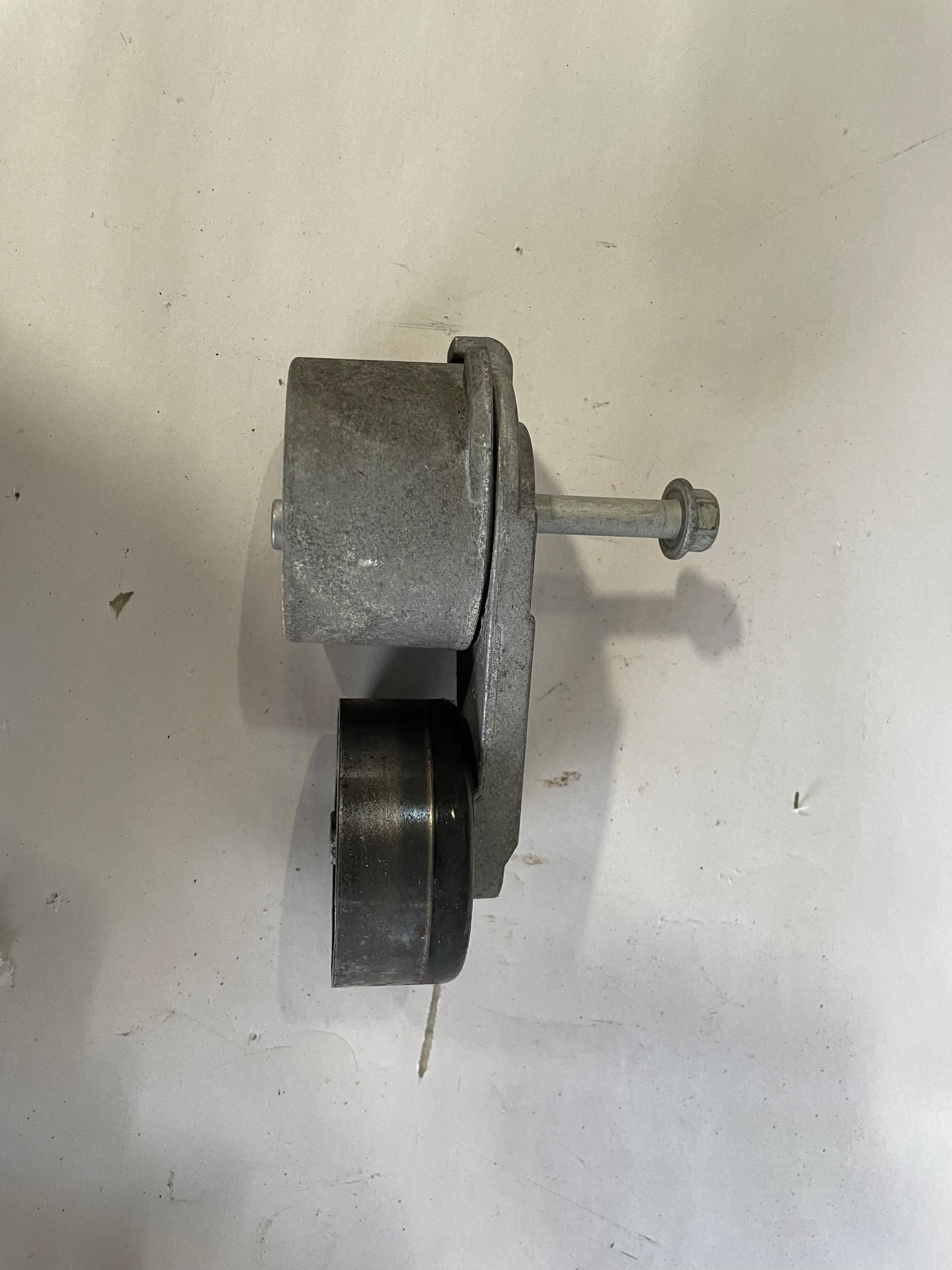 2018 Chevy Suburban LT Belt Tensioner w/ Hardware OEM - Day's Parts Yard