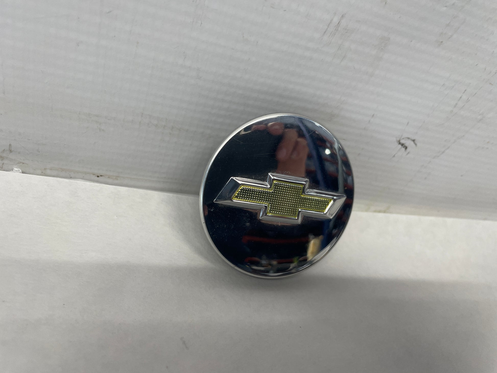 2014 Chevrolet SS Sedan Wheel Center Cap OEM 92263883 - Day's Parts Yard