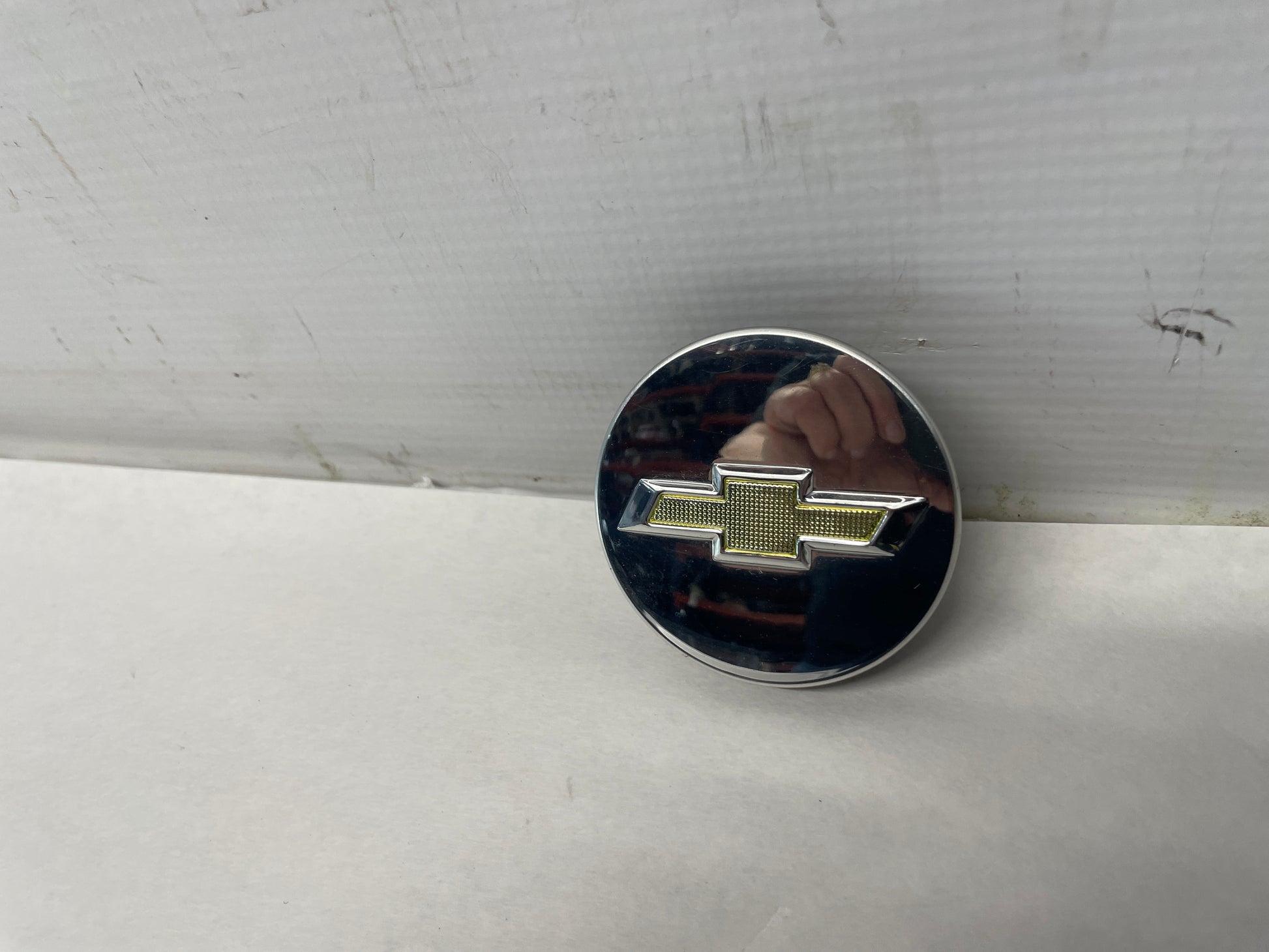 2014 Chevrolet SS Sedan Wheel Center Cap OEM 92263883 - Day's Parts Yard