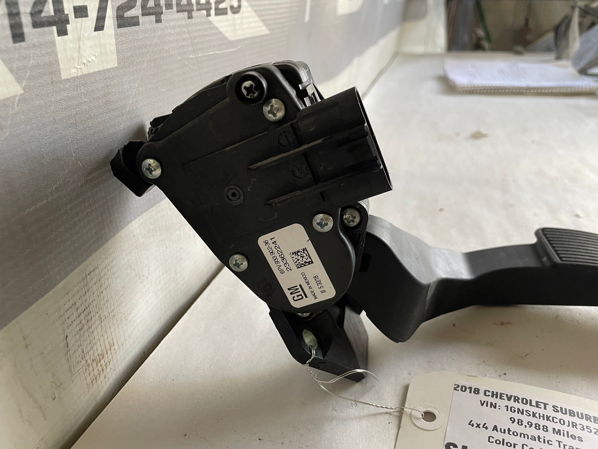 2018 Chevy Suburban LT Accelerator Gas Pedal OEM - Day's Parts Yard