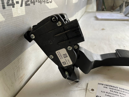 2018 Chevy Suburban LT Accelerator Gas Pedal OEM - Day's Parts Yard