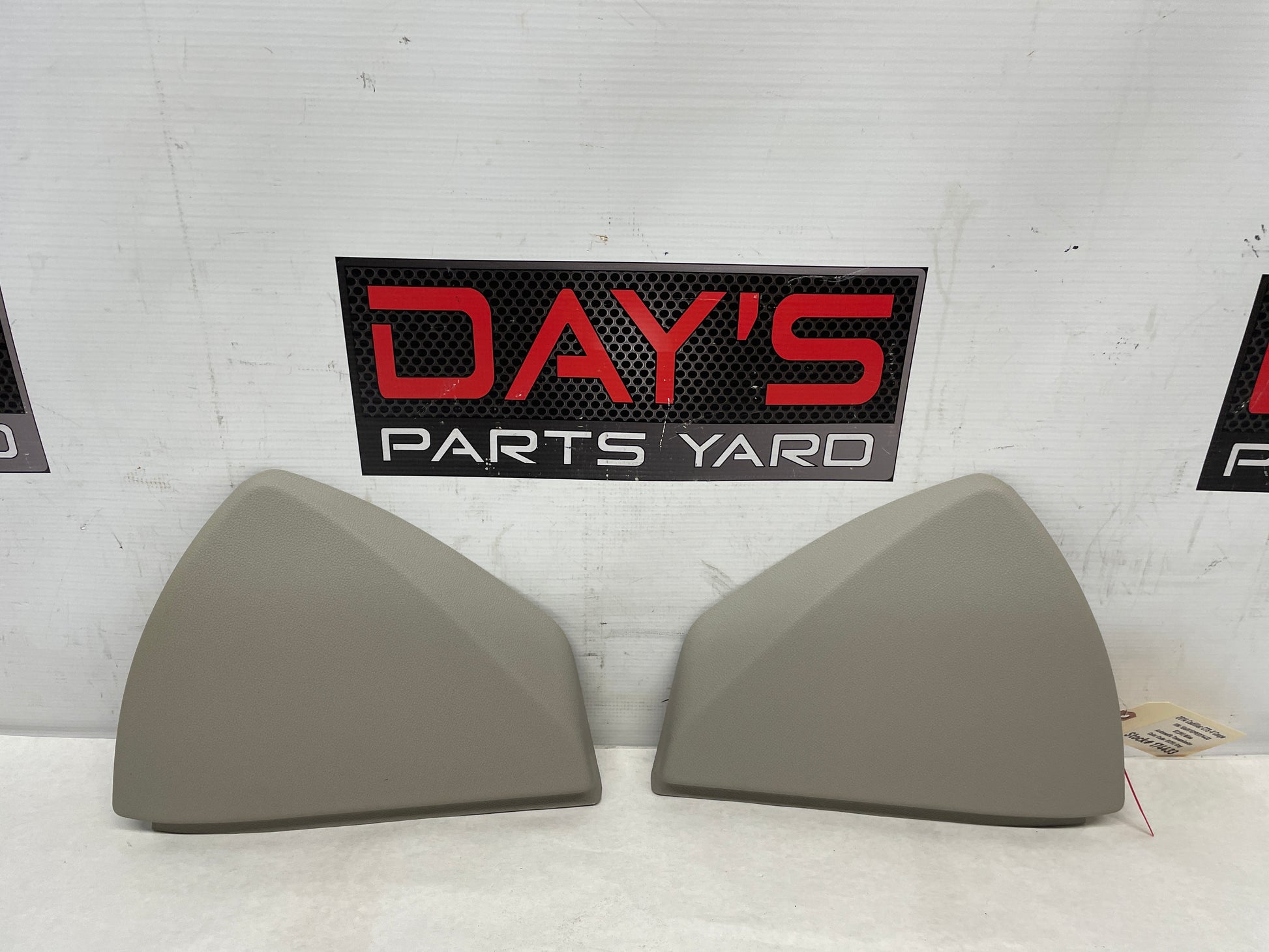 2014 Cadillac CTS-V Coupe RH & LH Dash End Caps OEM - Day's Parts Yard