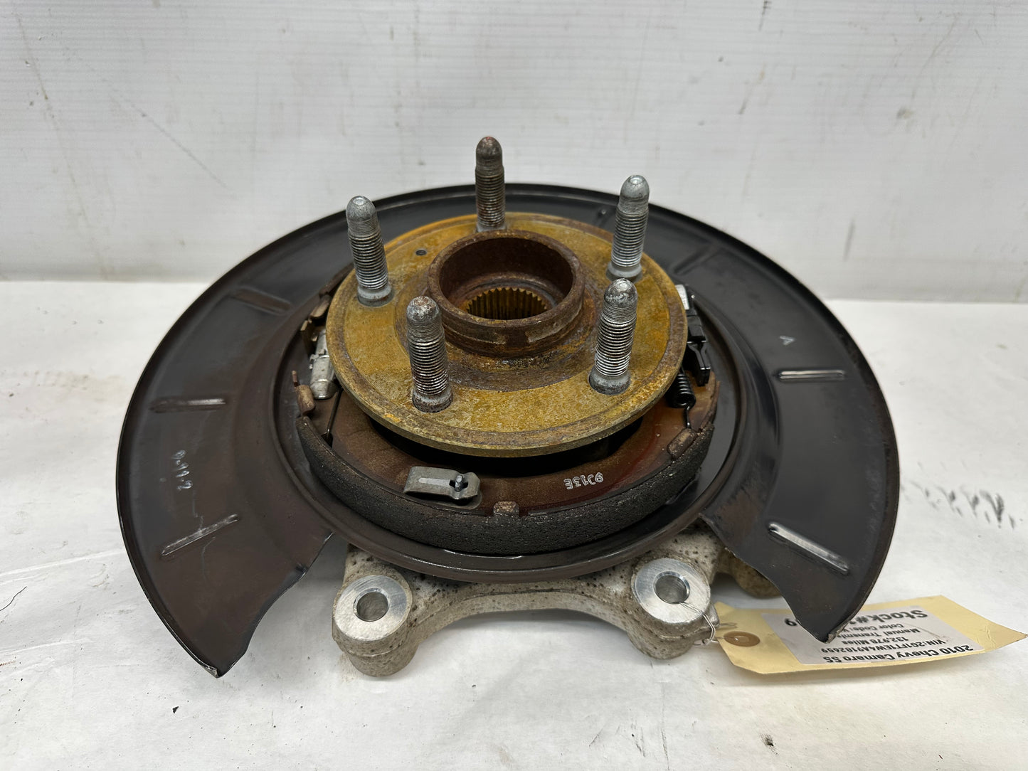 2010 Chevy Camaro SS RH Passenger Rear Spindle Knuckle Hub Wheel Bearing OEM - Day's Parts Yard