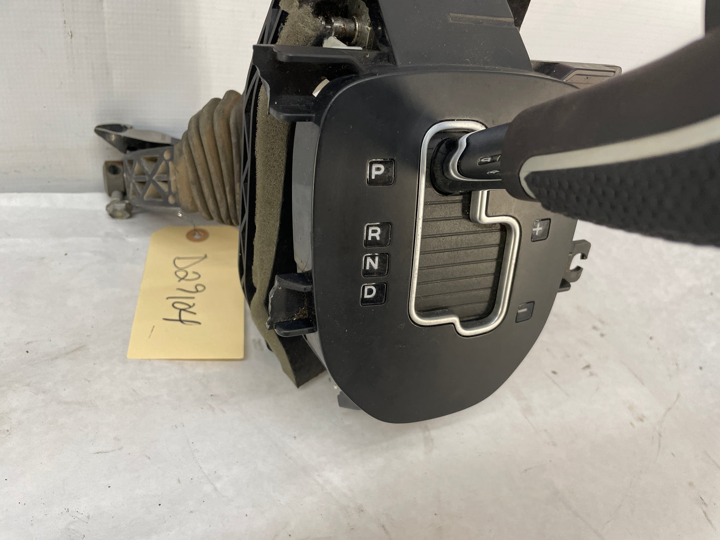 2013 Chevy Caprice PPV Automatic Gear Selector Shifter Assembly OEM