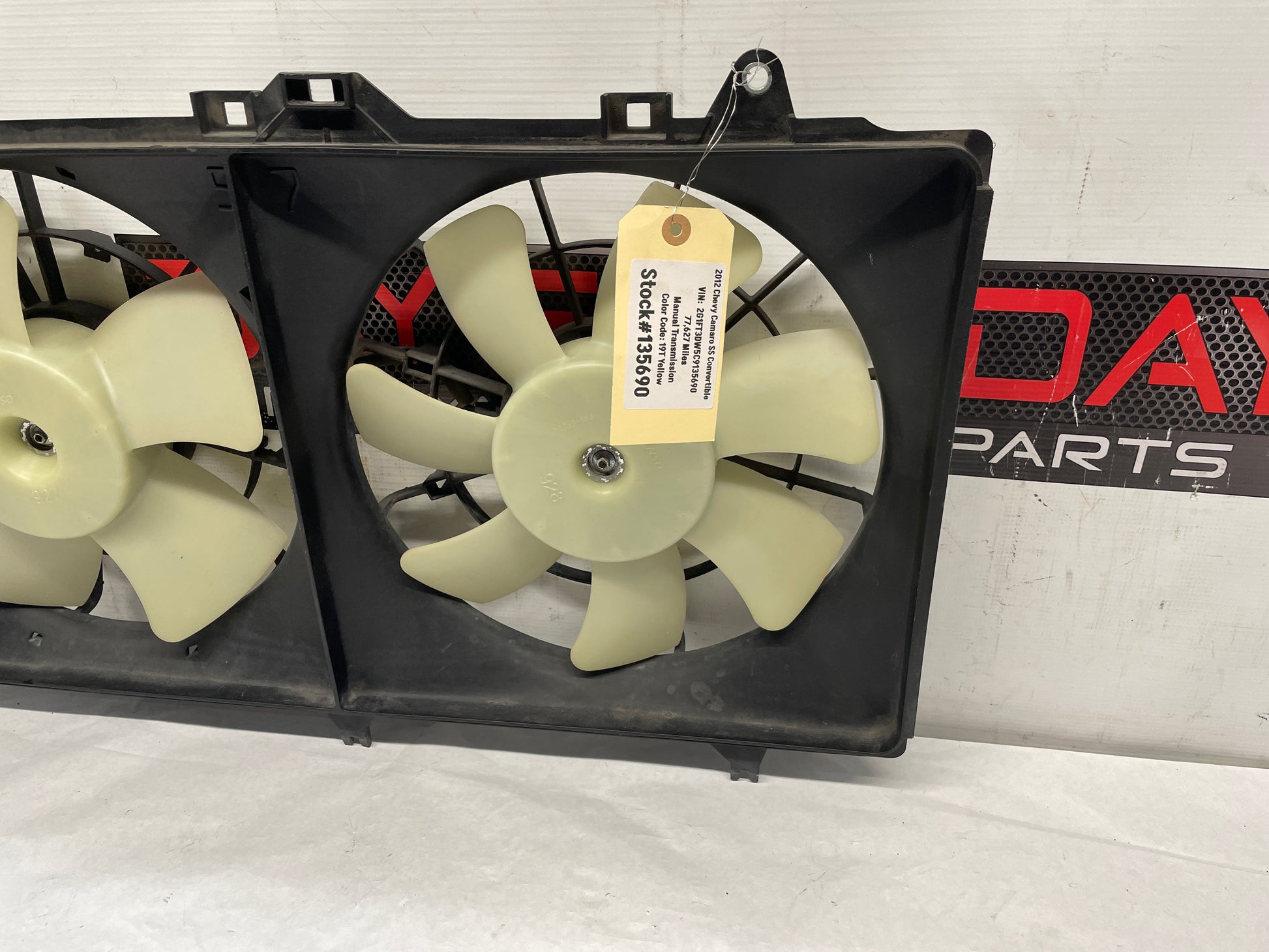 2012 Chevy Camaro SS Dual Radiator Cooling Fans Assembly OEM - Day's Parts Yard