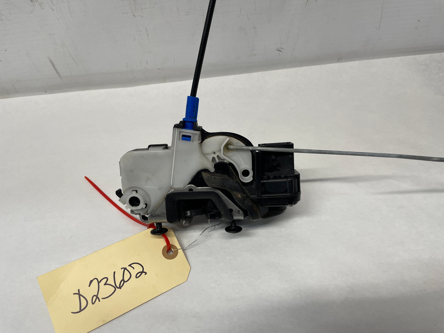 2014 Chevy SS Sedan RH Passenger Front Door Lock Actuator OEM - Day's Parts Yard