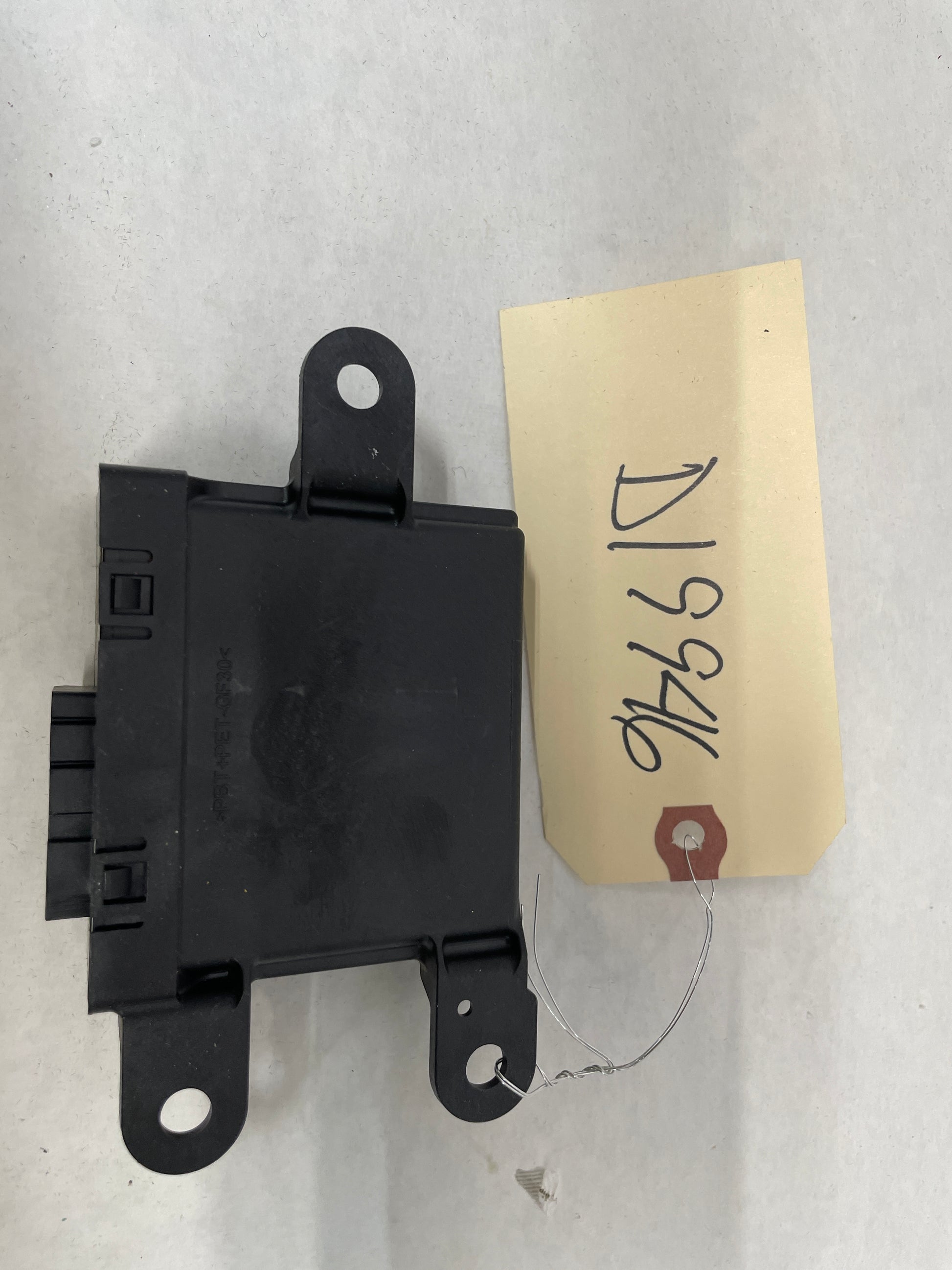 2014 Cadillac CTS-V Coupe Parking Aid Assist Control Module Unit OEM - Day's Parts Yard