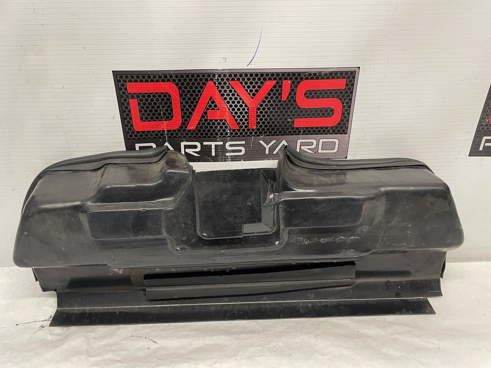 2006 Pontiac GTO Ram Cold Air Intake w/ Radiator Cover OEM - Day's Parts Yard