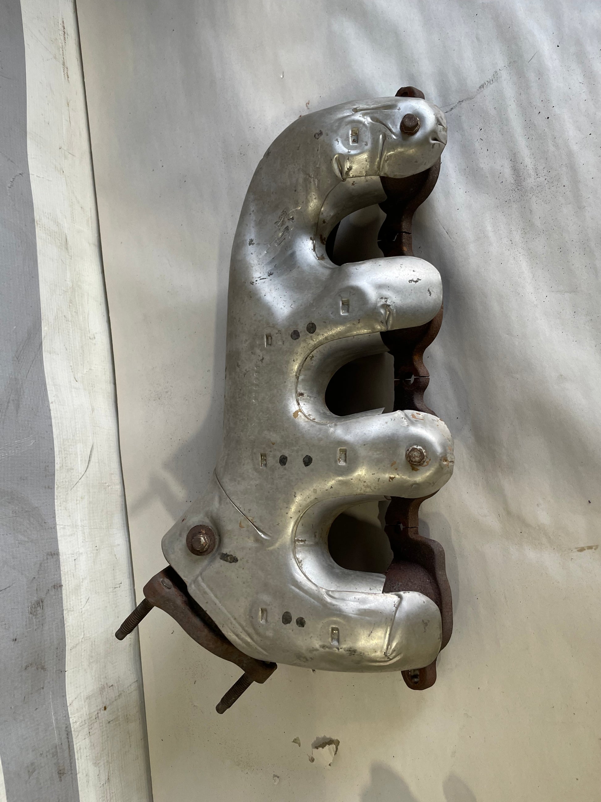 2018 Chevy Suburban LT RH & LH Exhaust Manifold Set OEM - Day's Parts Yard