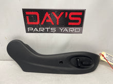 2004 Pontiac GTO RH Passenger Front Power Seat Access Controls Buttons Module OEM - Day's Parts Yard
