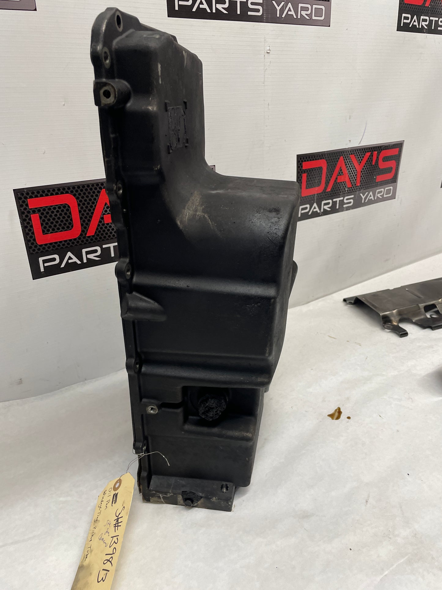 2015 Chevy Camaro SS Oil Pan Widget Tray & Pick Up Tube OEM