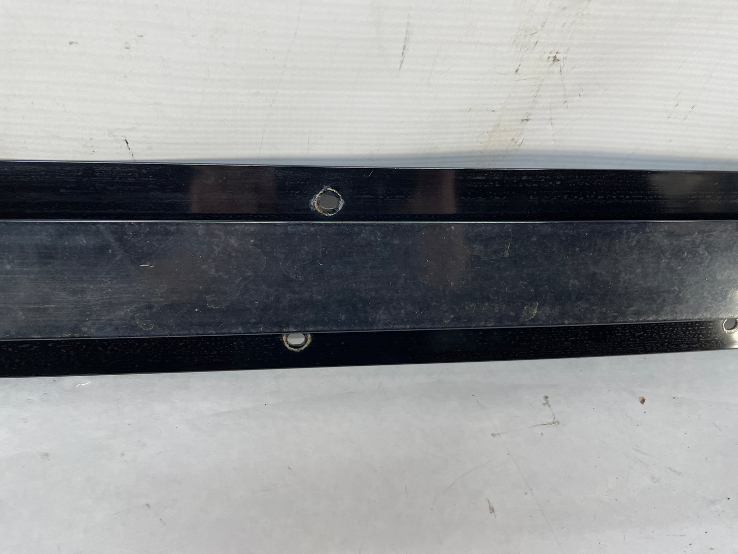 2001 Pontiac Firebird Trans AM T-Top Center Divider Middle Bar Panel OEM - Day's Parts Yard