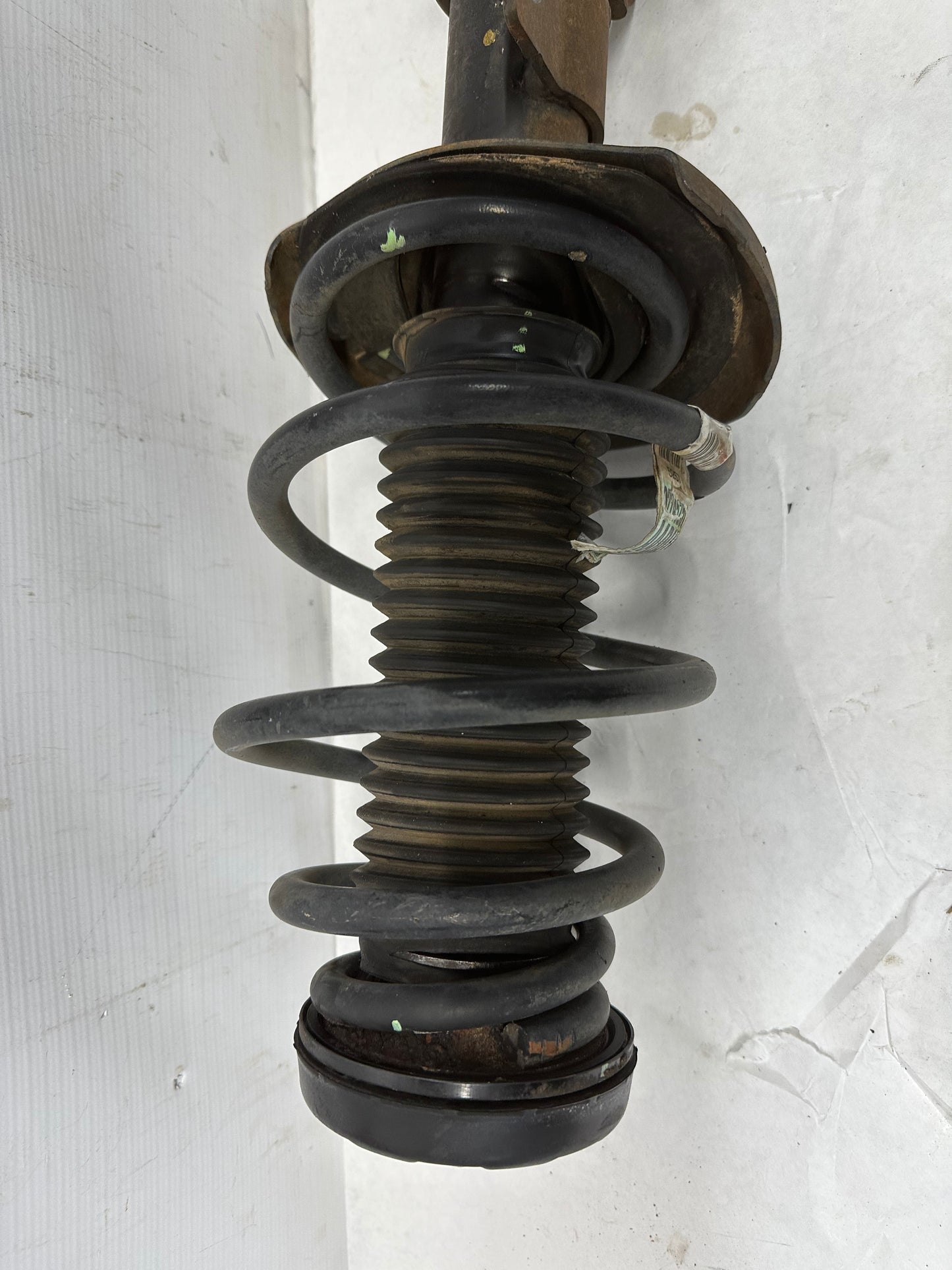 2010 Chevy Camaro SS LH Driver Front Shock Strut Assembly Absorber OEM - Day's Parts Yard