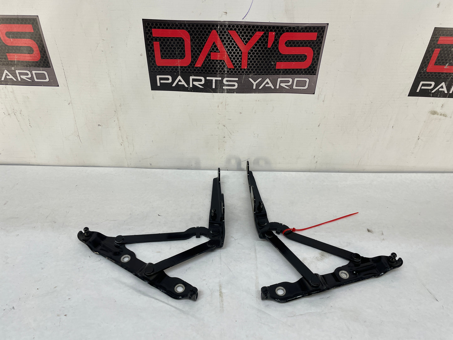 2013 Chevy Camaro ZL1 RH & LH Trunk Deck Lid Hinges OEM - Day's Parts Yard