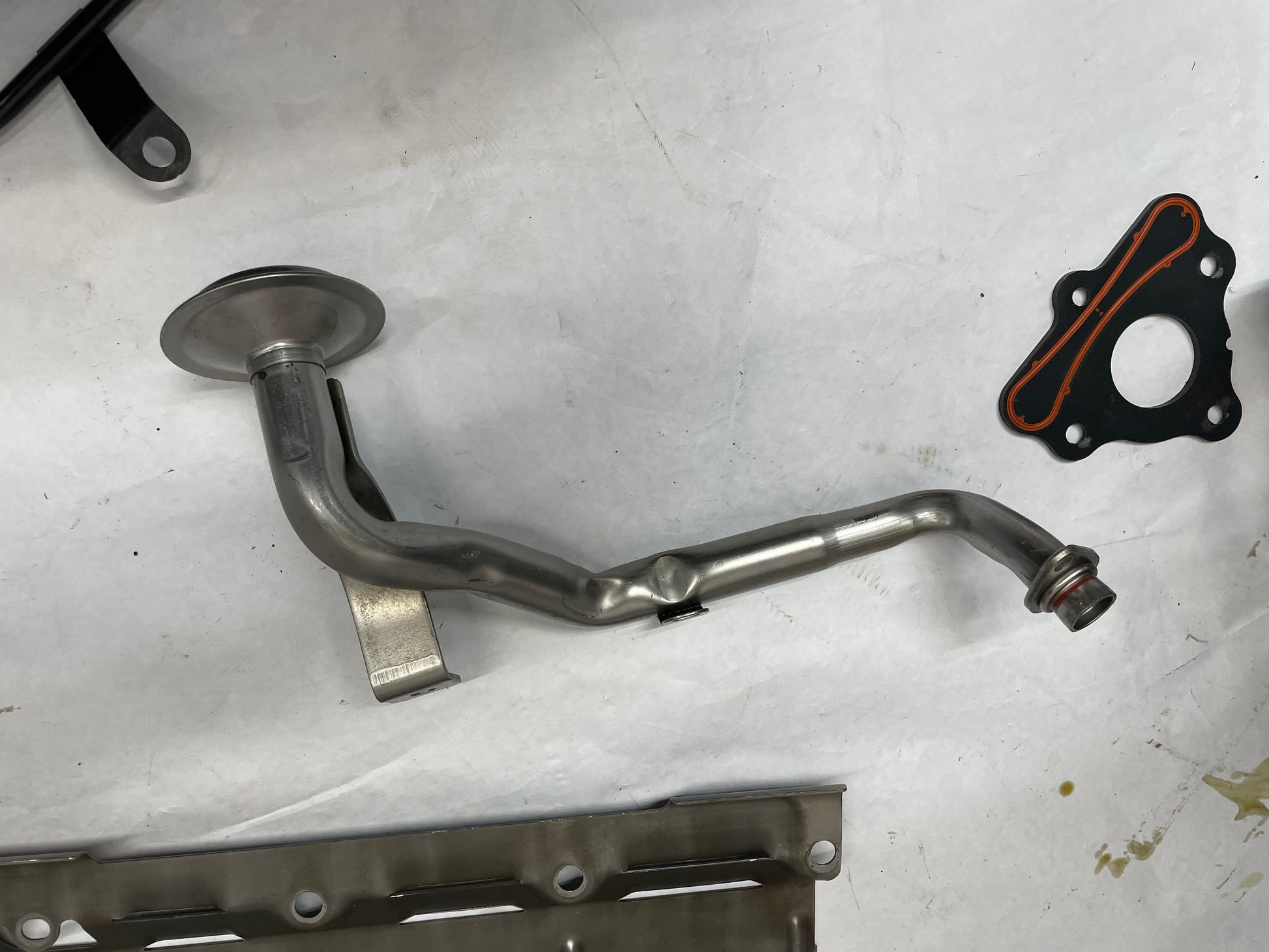 2012 Chevy Camaro SS Oil Pan Assembly Pick Up Tube Windage Tray Dip Stick OEM - Day's Parts Yard