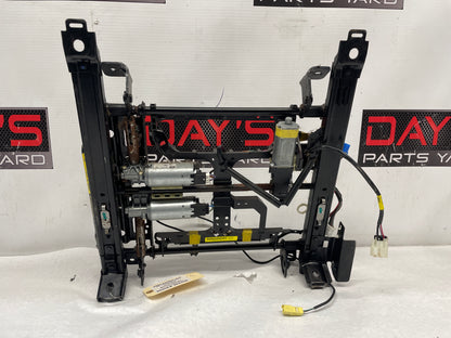 2004 Pontiac GTO RH Passenger Front Seat Track Electric Frame Adjuster Motor OEM - Day's Parts Yard