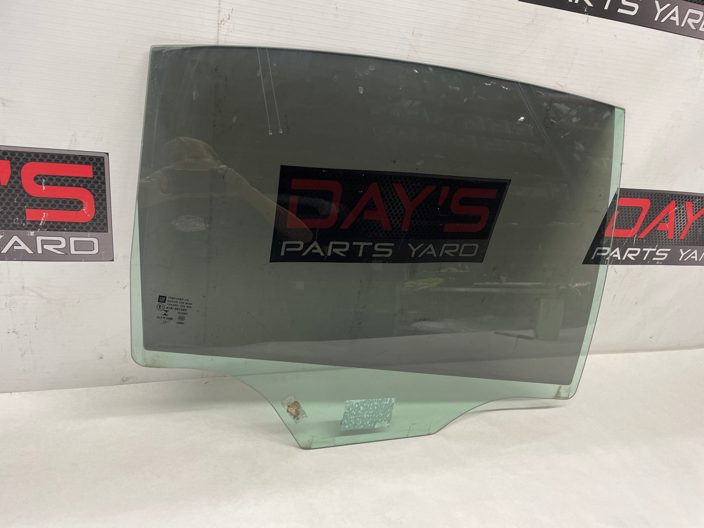 2014 Chevy SS Sedan RH Passenger Rear Door Window Glass OEM