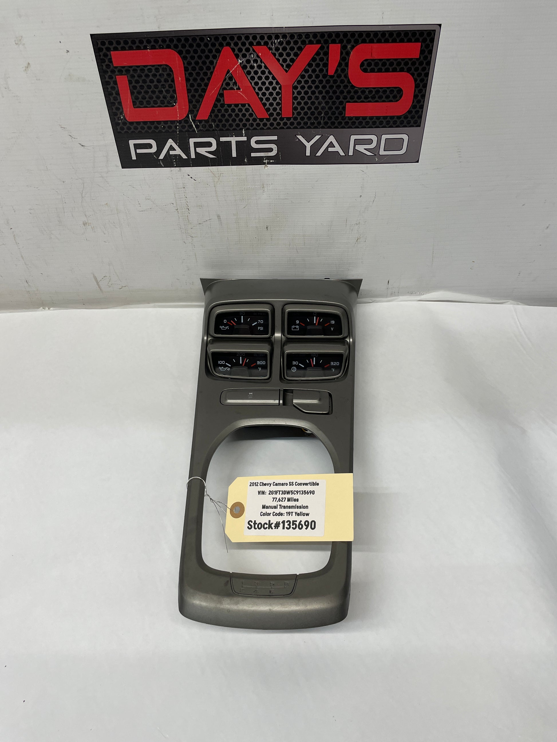 2012 Chevy Camaro SS Center Console Auxiliary Gauges Shifter Bezel Trim Panel OEM - Day's Parts Yard