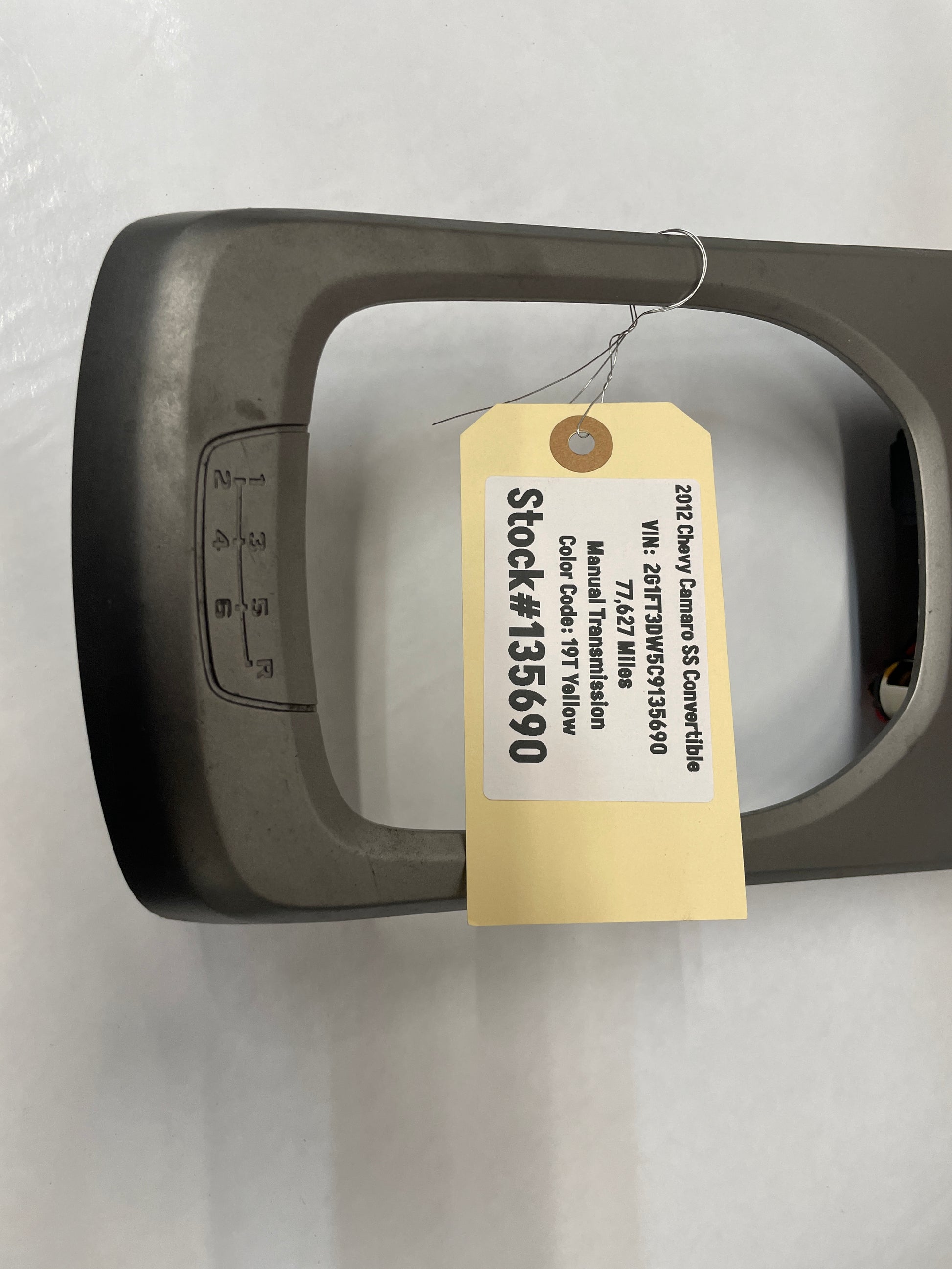 2012 Chevy Camaro SS Center Console Auxiliary Gauges Shifter Bezel Trim Panel OEM - Day's Parts Yard