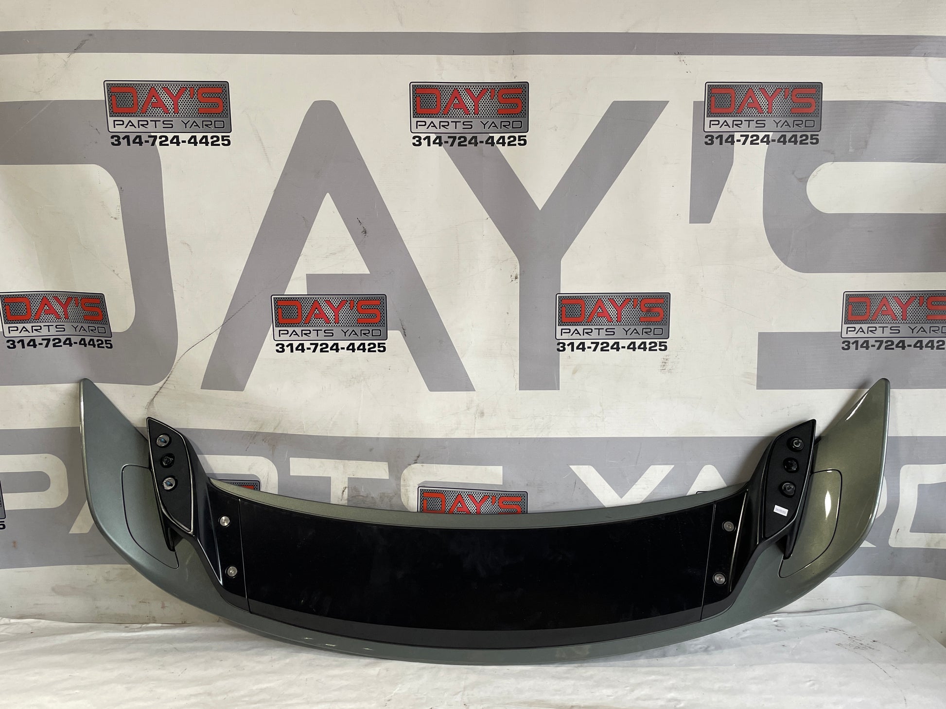 2014-2017 Chevy SS Sedan Holden Commodore  Trunk Deck Lid Spoiler Wing OEM - Day's Parts Yard