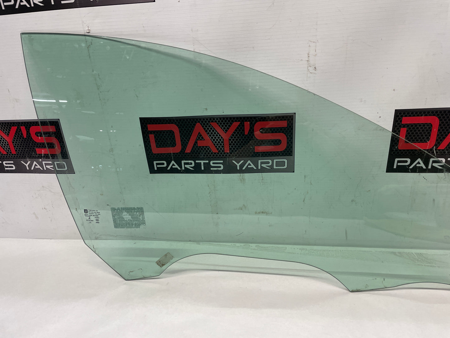 2014 Chevrolet SS Sedan RH Passenger Front Door Window Glass OEM - Day's Parts Yard