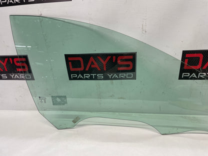 2014 Chevrolet SS Sedan RH Passenger Front Door Window Glass OEM - Day's Parts Yard