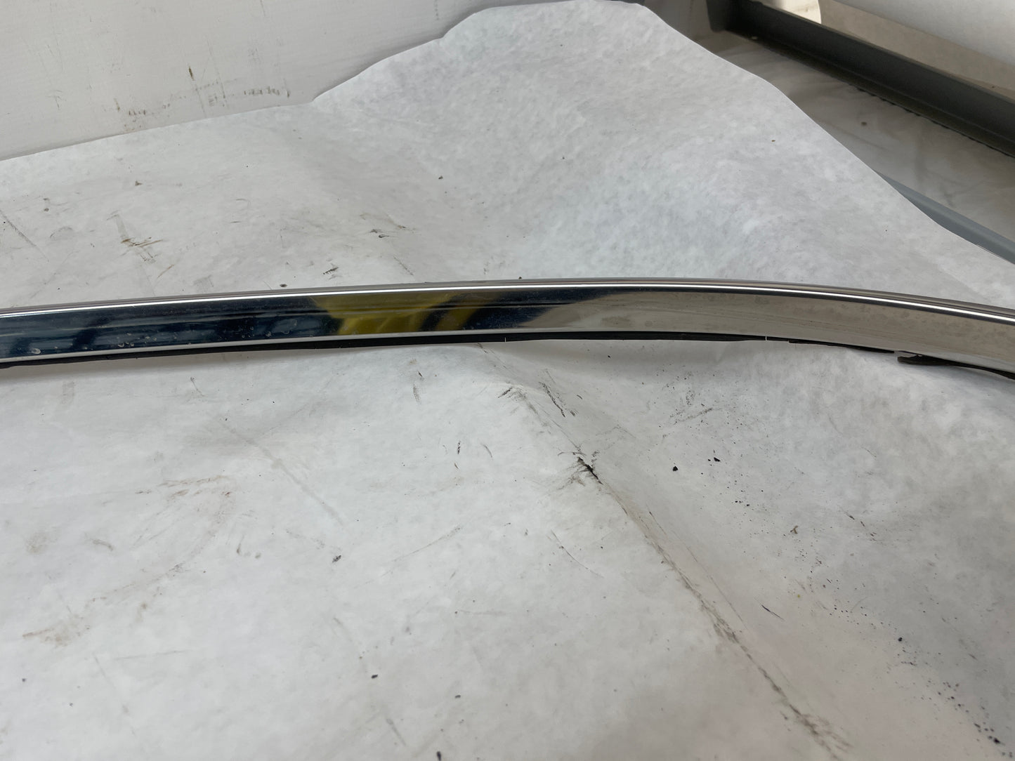 2013 Chevy Caprice PPV RH Passenger Door Roof Opening Frame Reveal Molding Trim OEM