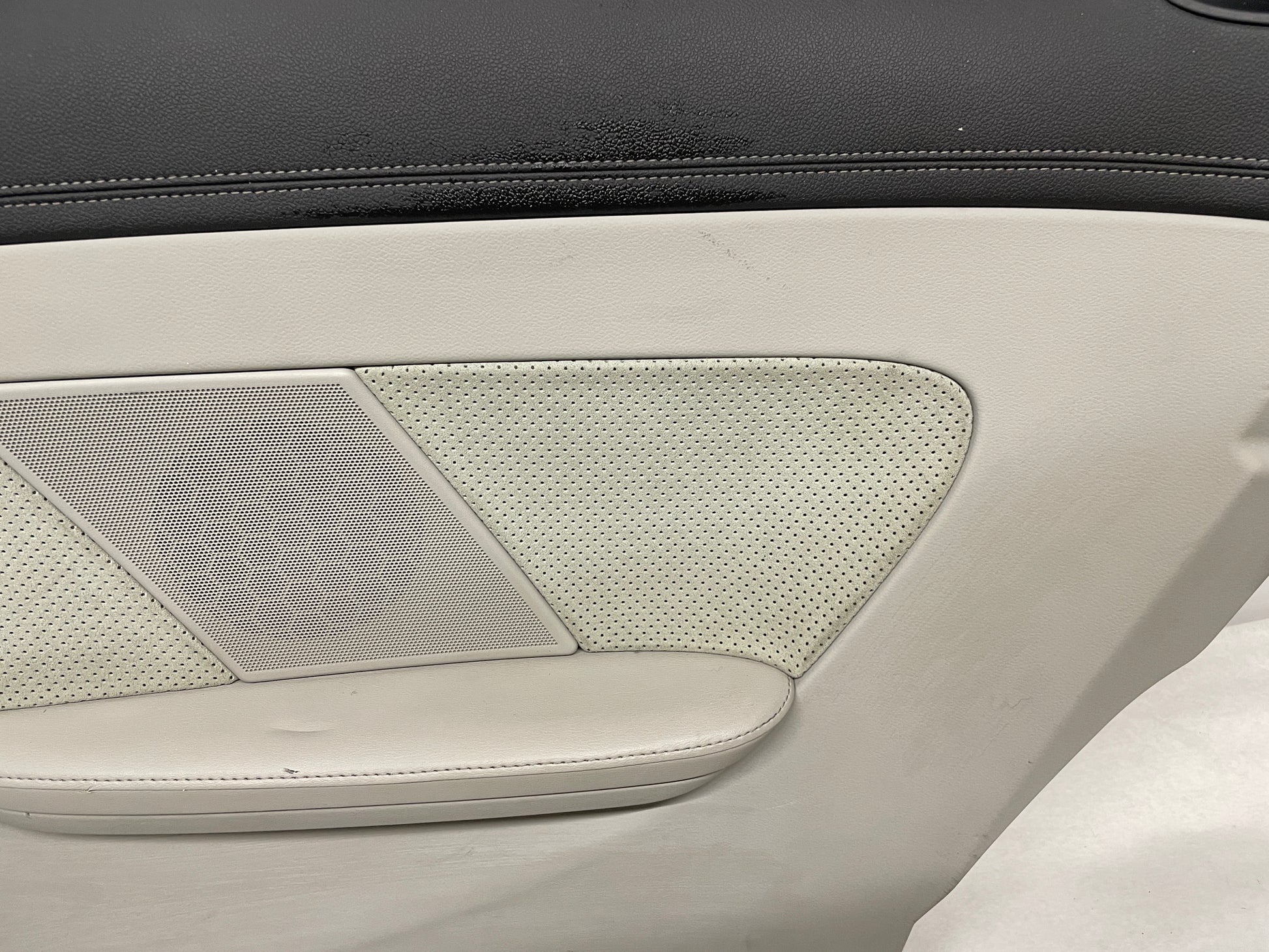 2014 Cadillac CTS-V Coupe RH Passenger Rear Quarter Door Panel Titanium OEM - Day's Parts Yard