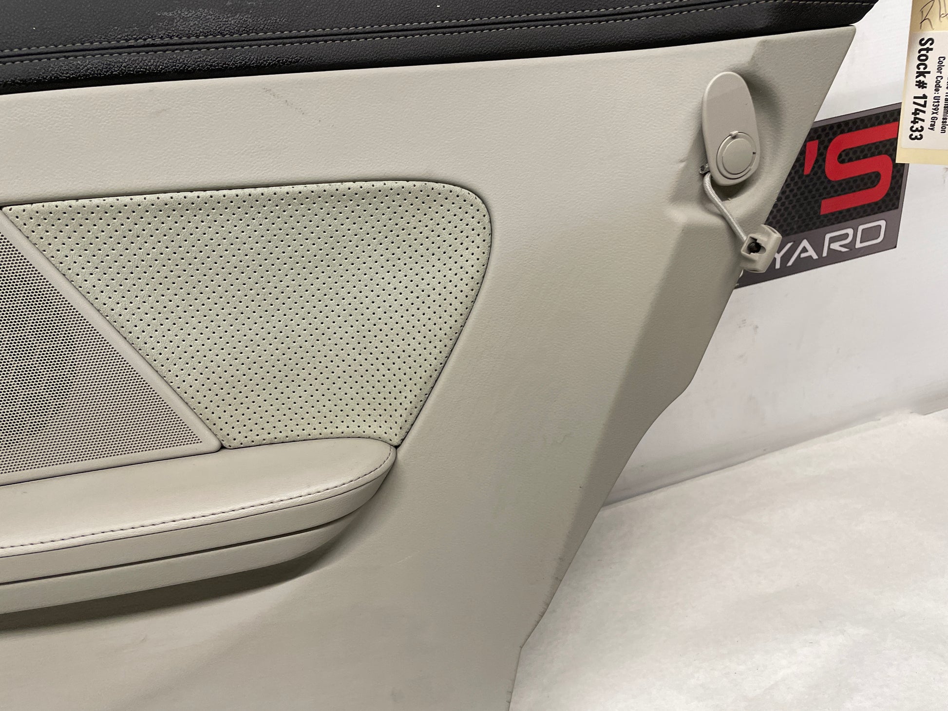 2014 Cadillac CTS-V Coupe RH Passenger Rear Quarter Door Panel Titanium OEM - Day's Parts Yard