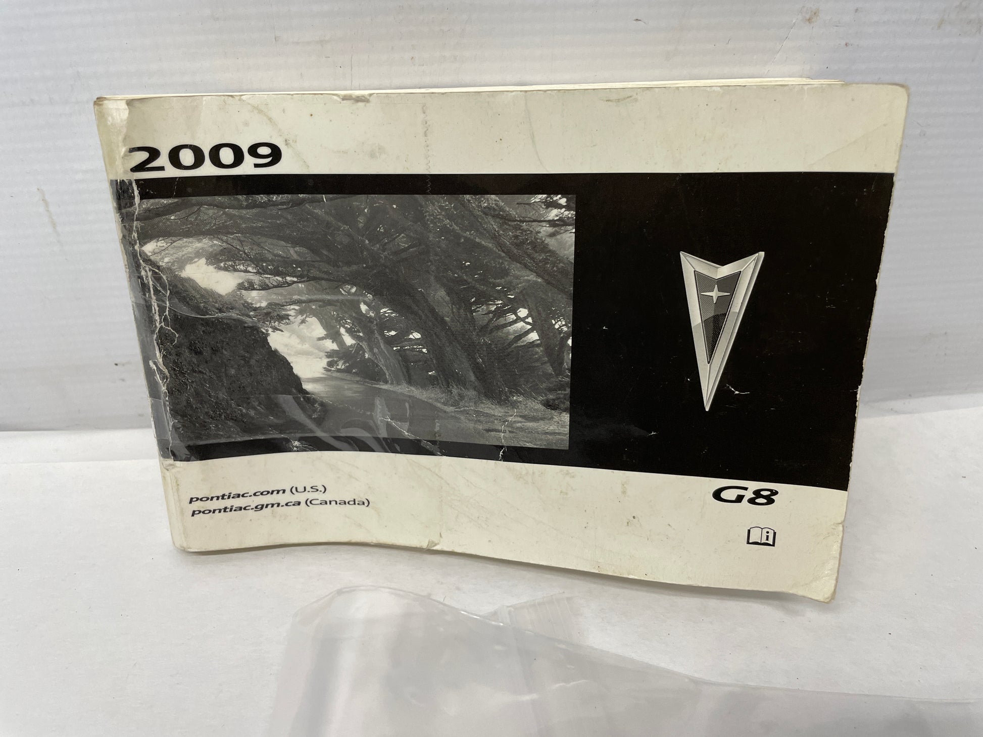2009 Pontiac G8 Base Owners Manual Book Booklet OEM - Day's Parts Yard