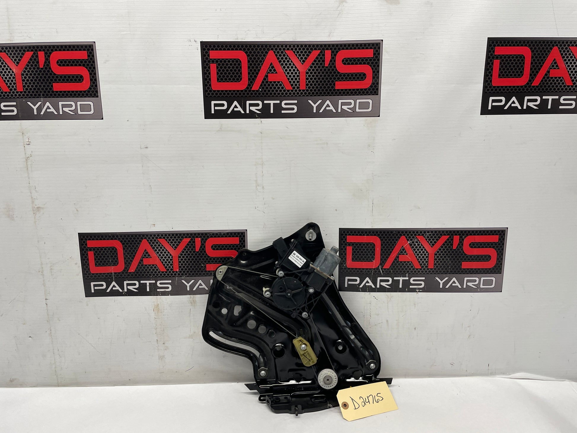 2012 Chevy Camaro SS Convertible RH Passenger Quarter Window Motor Regulator OEM - Day's Parts Yard