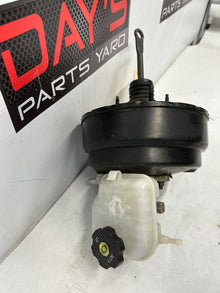 2010 Chevy Camaro SS Brake Booster Master Cylinder Reservoir OEM - Day's Parts Yard