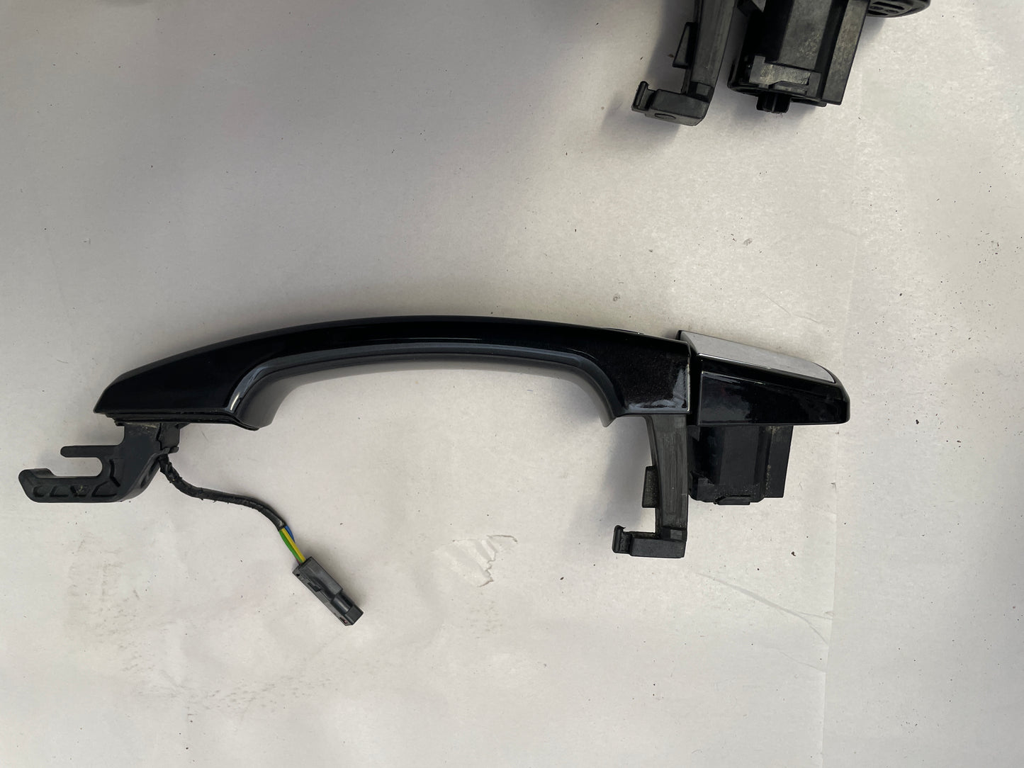 2014 Chevy SS Sedan Exterior Door Handles Set OEM - Day's Parts Yard