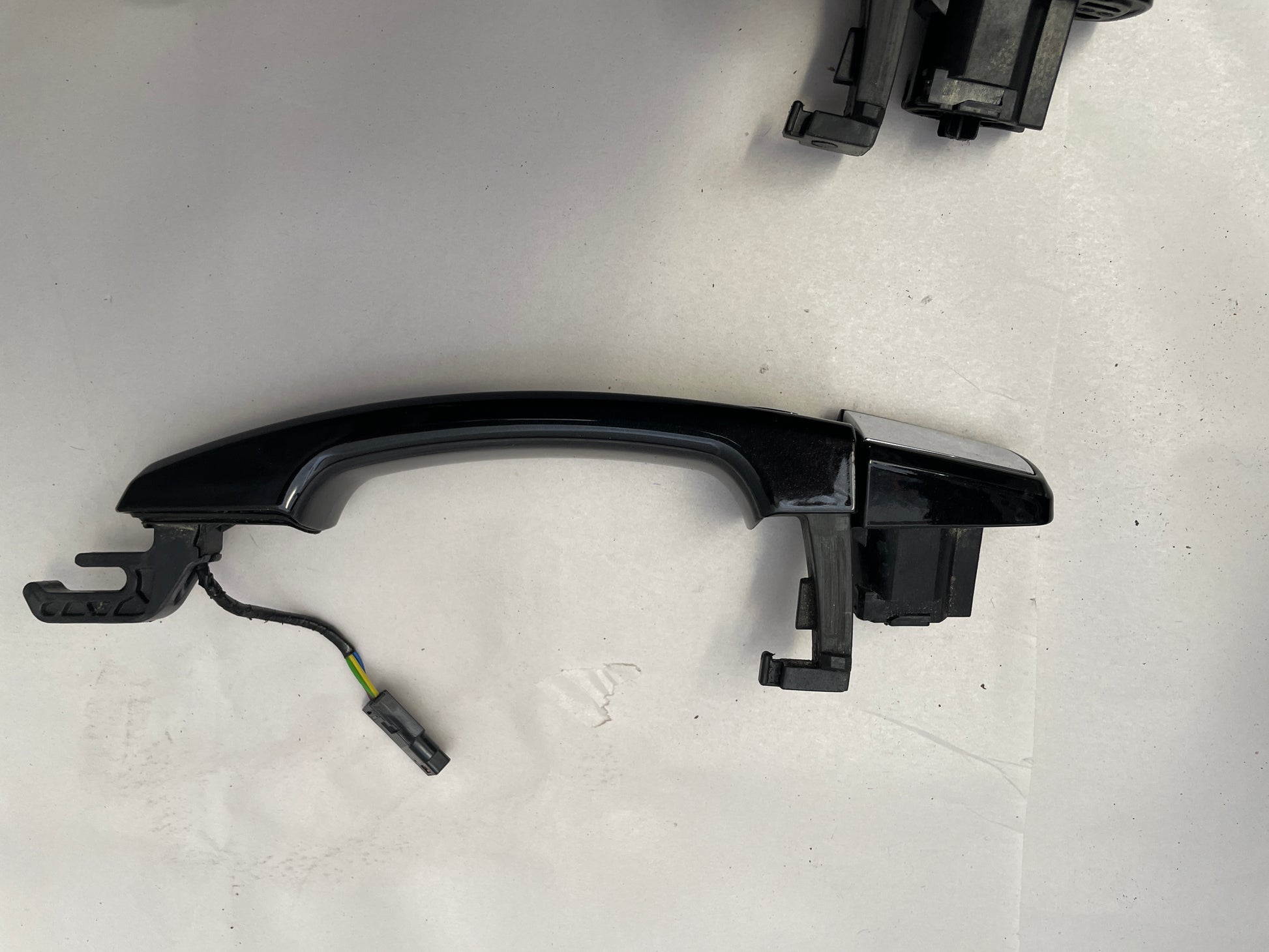 2014 Chevy SS Sedan Exterior Door Handles Set OEM - Day's Parts Yard