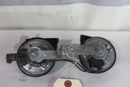 2019 Chevy Tahoe K1500 Premier High and Low Tone Horns OEM